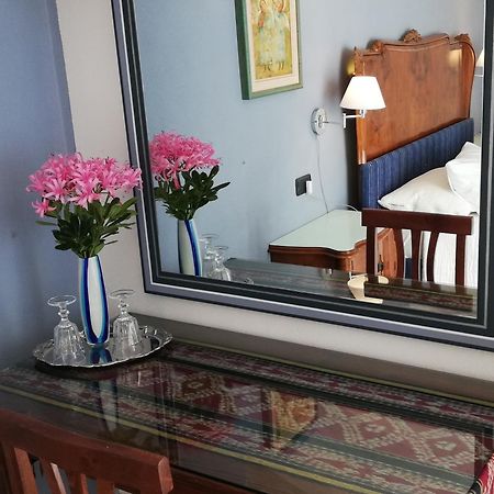La Collina Since 2008 No Smoking B&B Varese Exterior foto